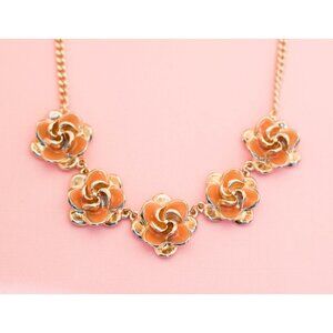 Vintage Gold Tone Abstract Flower Bib Necklace | 18 inch | H12